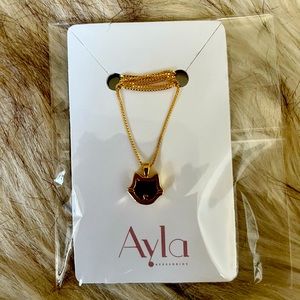 Enjoy this beautiful cat 🐈 necklace 💕💕